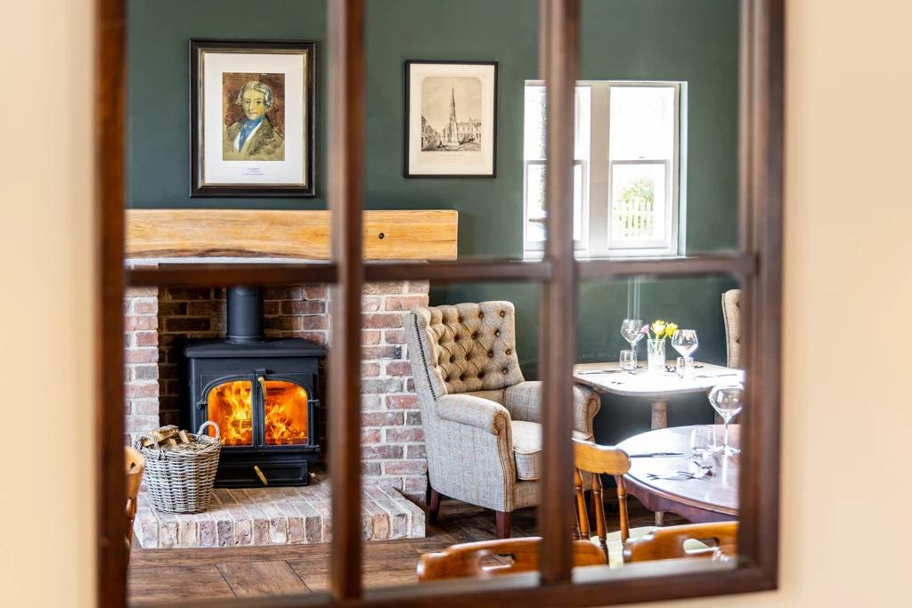 The Whichcote Arms Hotel Слийфорд Екстериор снимка