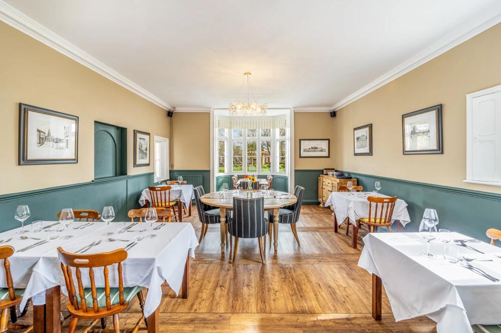The Whichcote Arms Hotel Слийфорд Екстериор снимка