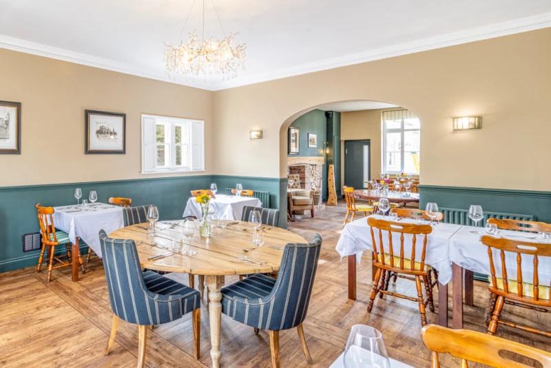 The Whichcote Arms Hotel Слийфорд Екстериор снимка