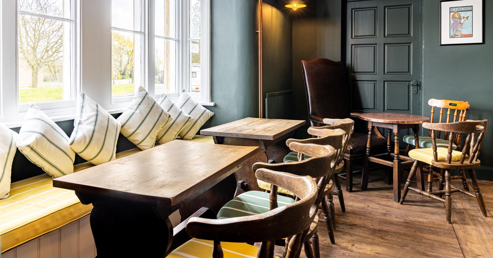 The Whichcote Arms Hotel Слийфорд Екстериор снимка